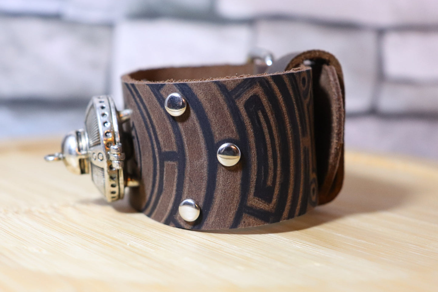 Crop Circles, Paranormal Bracelet, Alien Spaceship with Hand Drawn Crop Circles Arm Belt, Alien Bracelet, Out of this World Lether Bracelet