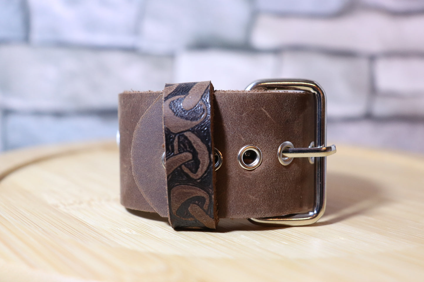 The Magic Mushroom Machine, Mushroom and Gears Arm Belt, Leather Mushroom Bracelet, Mycologist Leather Arm Band, Classy Leather Bracelet