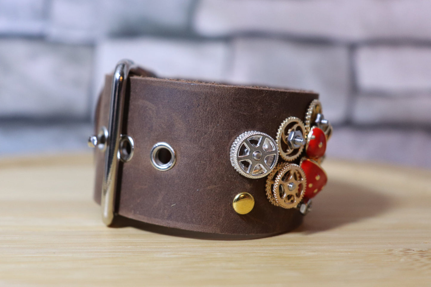 The Magic Mushroom Machine, Mushroom and Gears Arm Belt, Leather Mushroom Bracelet, Mycologist Leather Arm Band, Classy Leather Bracelet