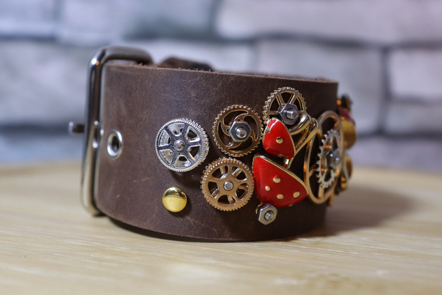 The Magic Mushroom Machine, Mushroom and Gears Arm Belt, Leather Mushroom Bracelet, Mycologist Leather Arm Band, Classy Leather Bracelet